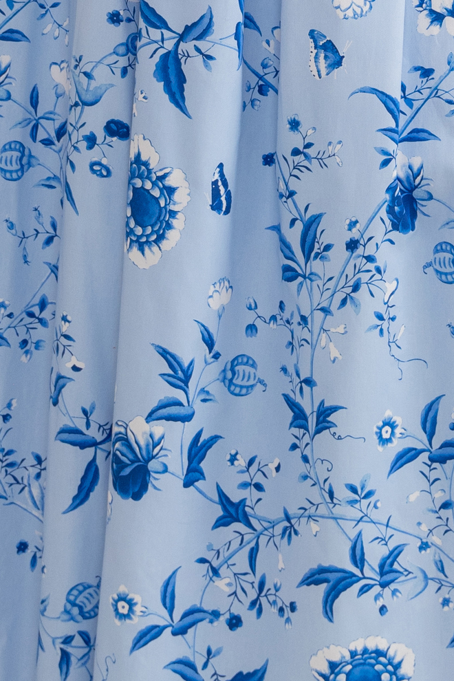 Floral Vine Sateen Swatch