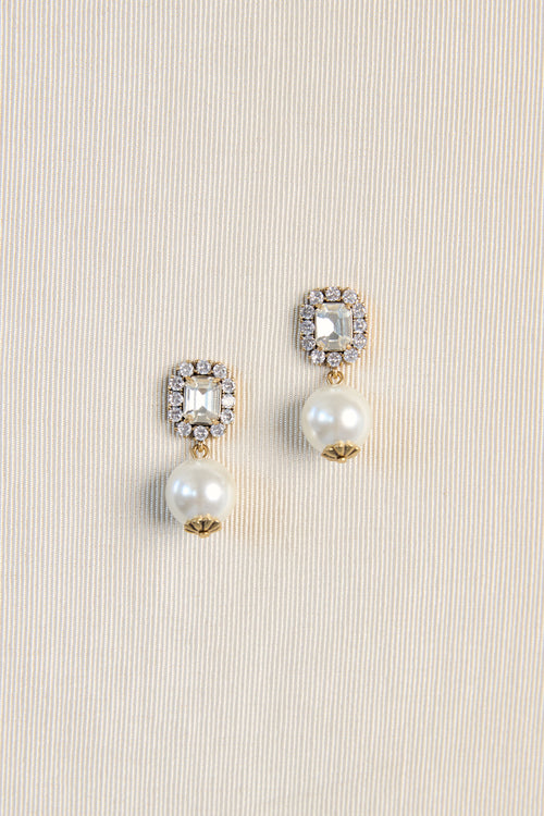 Tatiana Pearl Earrings