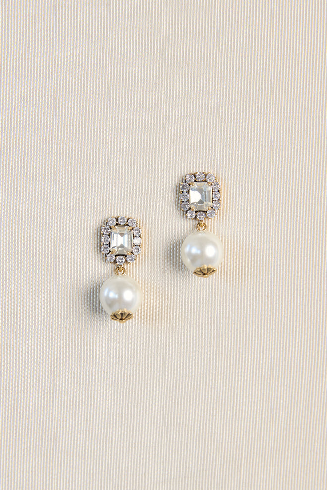 Tatiana Pearl Earrings