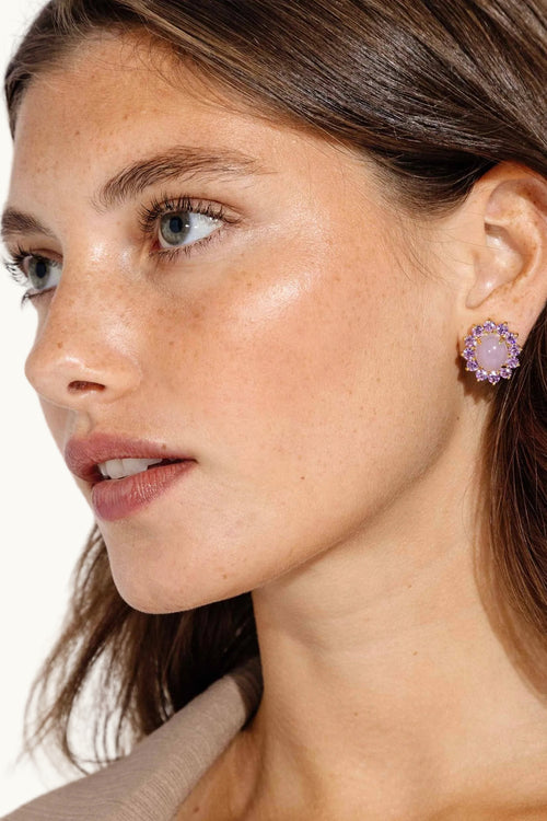 Sutton Stud Earrings in Violet