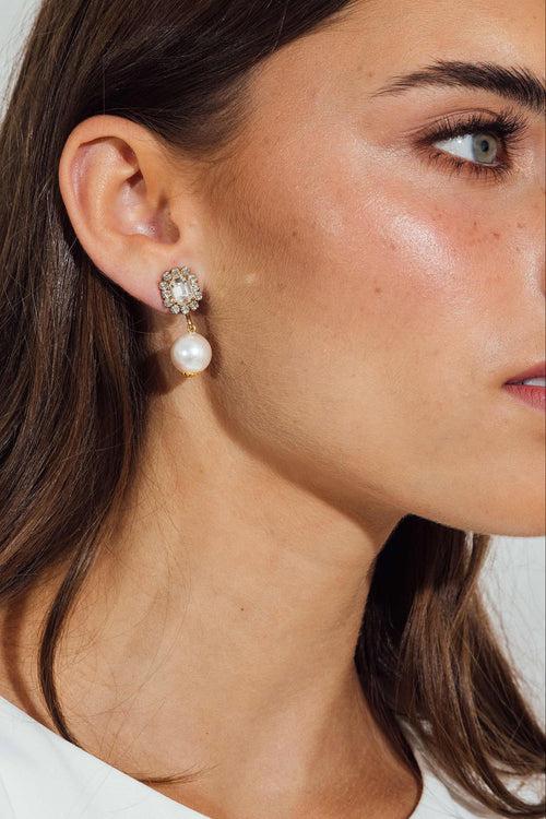 Tatiana Pearl Earrings